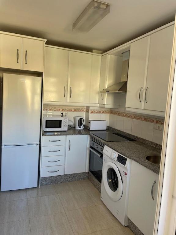 A Stunning 2 Bedroom Apartment 5 Min Walk To The Beautiful Beaches Of Vera Playa Playas de Vera Luaran gambar